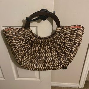 The Limited woven bag